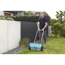 GARDENA Epandeur a engrais L sur roues – Capacité 12,5 L – Surface 400m² max ...
