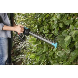 Taille-haies électrique GARDENA - EasyCut 420/45 - 420W - 45 cm - Poignée Erg...