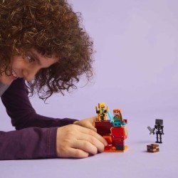 LEGO Minecraft 21266 La bataille de la lave du Nether - Jouet pour fans de je...