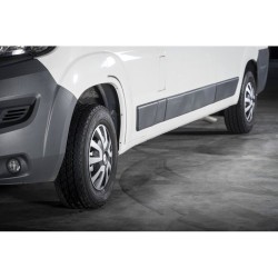 4 enjoliveurs 15 - MICHELIN - spécial utilitaires et camping-car -NVS : pasti...