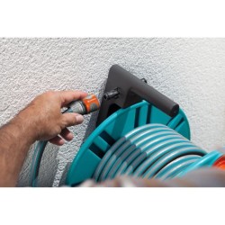 GARDENA Dévidoir mural Classic 60 – Longueur 60m max – Adapté tout diametre –...