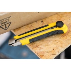 Cutter bimatiere - STANLEY - 0-10-425 - 25 mm