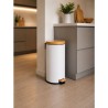 KITCHEN MOVE Poubelle de cuisine a pédale Forest - 30L - Blanc mat