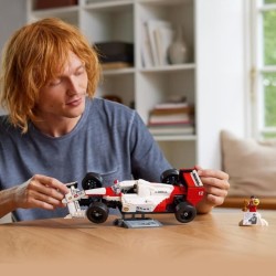 LEGO Icons 10330 McLaren MP4/4 et Ayrton Senna, Set Modele Réduit de Voiture ...