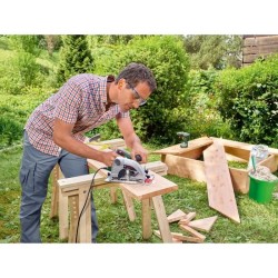 Scie circulaire BOSCH - PKS 40 - 850W - Coupe droite et en onglet jusqu'a 40m...