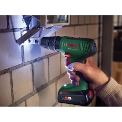 Perceuse visseuse a percussion Bosch EasyImpact 18V40 + (2xbatterie 2,0Ah) + ...