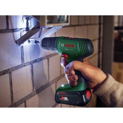 Perceuse-visseuse sans-fil Bosch - UniversalDrill 18 (Livrée avec 2 batteries...
