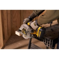 Scie Circulaire sans fil - 18V - STANLEY FATMAX V20 - SFMCS500B-XJ - 165 mm -...
