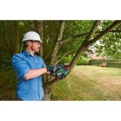 Bosch Tronçonneuse sans fil UniversalChain 18 -  Longueur du guide 200 mm - 1...