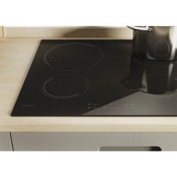 Plaque de cuisson vitrocéramique CANDY CH64CCB - 4 foyers - L 59 cm -