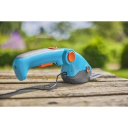 Kit cisaille a gazon ComfortCut Li + manche télescopique + roues - 3,6 V/3,0 ...
