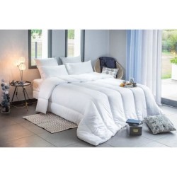 Couette Douceur Tempérée - BLANREVE - 100 % Polyester - 220 x 240 cm - Blanc
