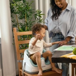 INGENUITY Réhausseur de chaise bébé enfant de 6 mois a 3 ans, Base 2 en 1 Bru...