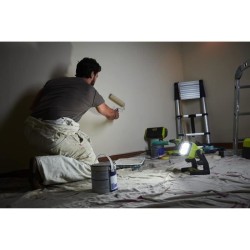 RYOBI - Projecteur LED 18V ONE+ - 3 intensités : 1800 / 800 / 400 Lumens - te...
